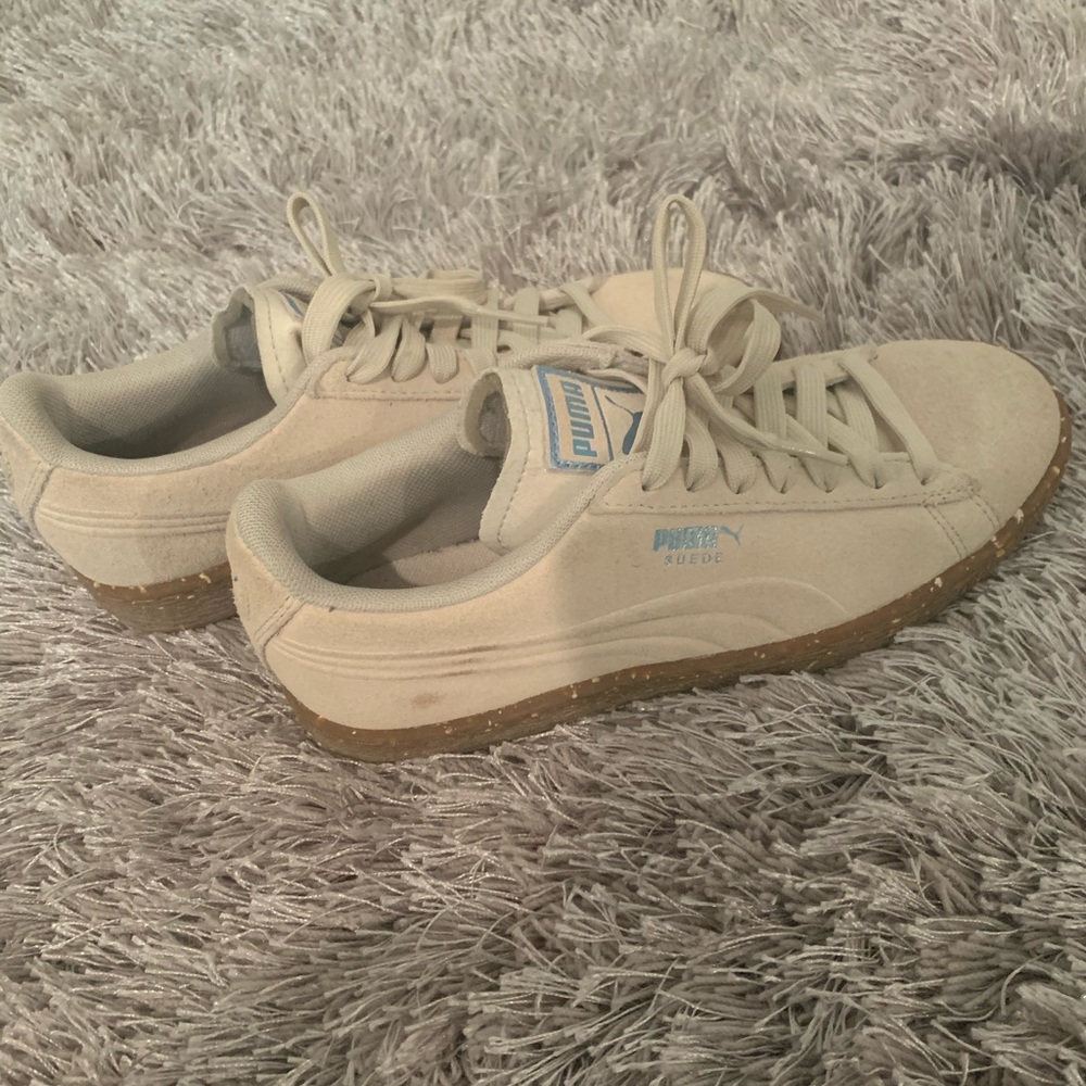 Puma sneakers